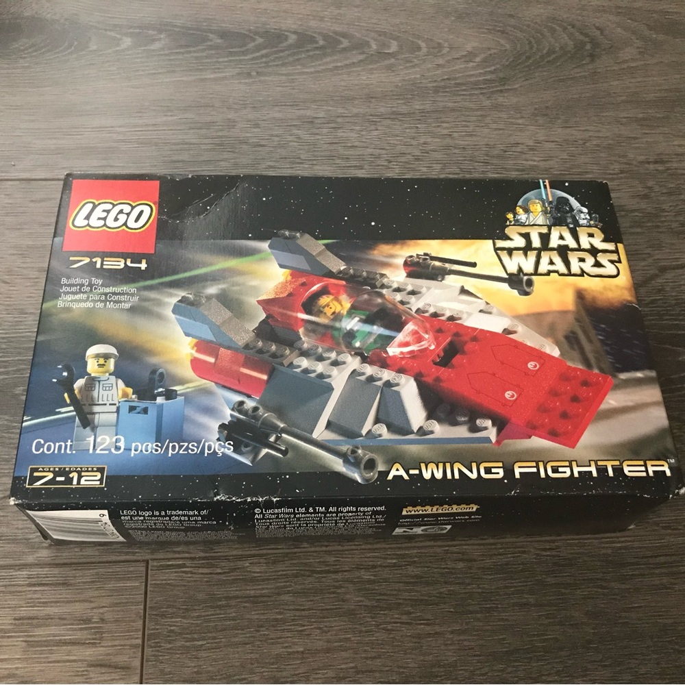 Lego Star Wars 7134 A-Wing Fighter- Vintage - 2000 - Retired.  MIB New Sealed